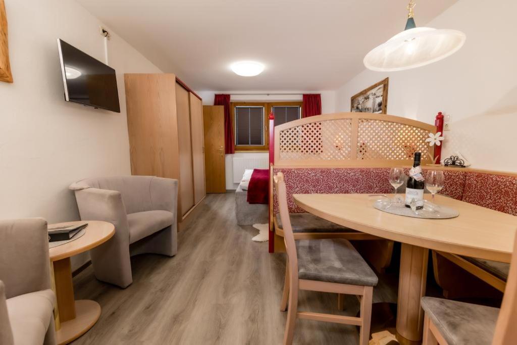 Haus Landmann Apartment Елмау Екстериор снимка